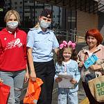 Сотрудники Кемеровской Госавтоинспекции провели для жителей областного центра мероприятие, приуроченное к Международному дню светофора