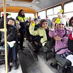 На Ставрополье сотрудники Госавтоинспекции проводят инструктажи безопасности для пассажиров и водителей школьных автобусов