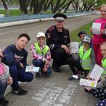 Зауральские сотрудники Госавтоинспекции и дети напомнили взрослым о Правилах дорожного движения