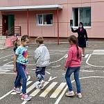 В Мурманске сотрудники Госавтоинспекции научили дошкольников ориентироваться в дорожных ситуациях