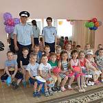 Уроки безопасности провели госавтоинспекторы Комсомольского района в детских садах