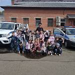 Сотрудники ГИБДД Железногорска провели для школьников необычную экскурсию