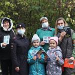 В Кемерове родительский патруль совместно с инспекторами Госавтоинспекции напомнили ПДД юным участникам дорожного движения и их родителям 