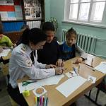 Сотрудники Госавтоинспекции города Ижевска подарили детям «Добрый луч света»