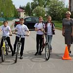 Тренировки безопасного вождения для юных велосипедистов проводят сотрудники Госавтоинспекции Новосибирской области