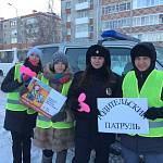 В Югре автоинспекторы и «родительские патрули» провели массовые проверки соблюдения правил перевозки детей 