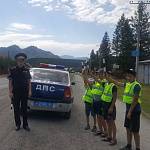 В Чемальском  районе автоинспекторы и юидовцы провели пропагандистскую акцию «По правилам»