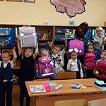 Ранним утром в Майминской начальной школе № 2 прошла профилактическая акция «Светлячок безопасности». 