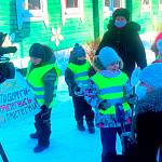 В Новгородской области дошкольники и «родительский патруль» выступили за безопасность детей-пассажиров