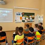 Сотрудники Кемеровской Госавтоинспекции провели онлайн занятие для ребят, отдыхающих в летних пришкольных лагерях г. Кемерово