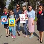 Звезда российской эстрады Стас Костюшкин вручил юным ярославцам «Удостоверения грамотного пешехода»