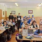 ЮИДовцы из отряда "Мудрый светофорик" Московской области провели занятие по ПДД для младших школьников