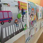 В Удмуртии состоялось открытие выставки «Дорога глазами детей»