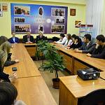 Сотрудники подмосковной Госавтоинспекции, студенты и педагоги обсудили за «круглым столом» вопросы дорожной безопасности