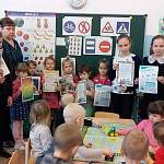 В Новосибирской области ЮИДовцы обучают дорожной грамоте малышей