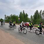 В Новгородской области участники велопробега убедили водителей снижать скорость