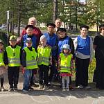 В Свердловской области школьники и дошкольники вместе участвуют в акции «#ПДДнаАсфальте»