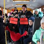 В Республике Алтай автоинспекторы провели акцию «Любишь - пристегни!» 