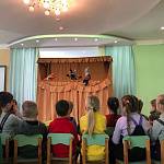 Ребята из отряда ЮИД «Автоша» выступили в кукольном ПДД-спектакле «Рукавички» в Зеленограде