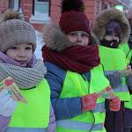 Норильские госавтоинспекторы совместно со школьниками в Международный день «Спасибо» напомнили о взаимовежливости на дороге